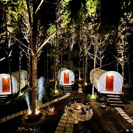 De Vivre Homestay Mang Den Kon Von Kla エクステリア 写真