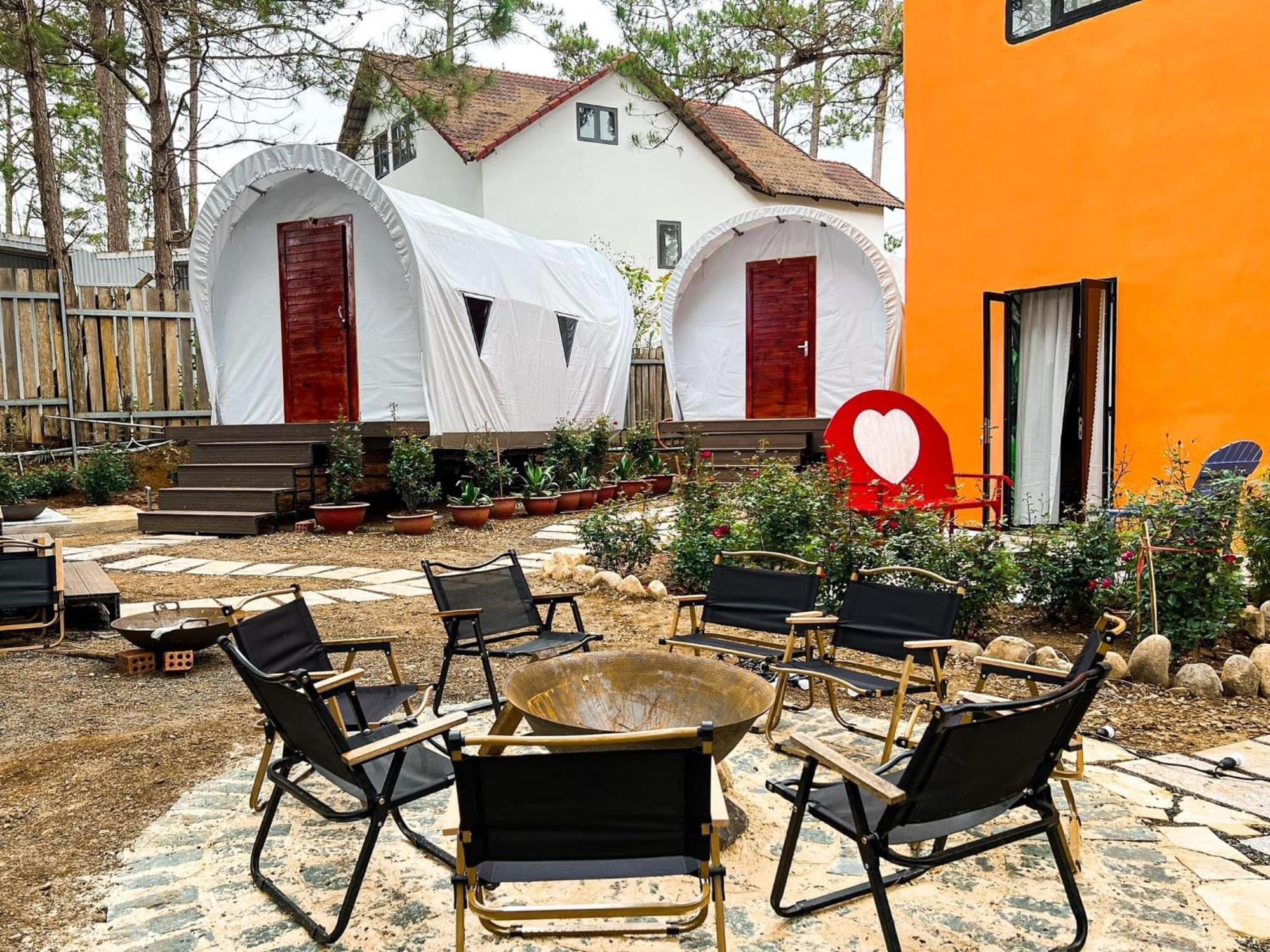 De Vivre Homestay Mang Den Kon Von Kla エクステリア 写真