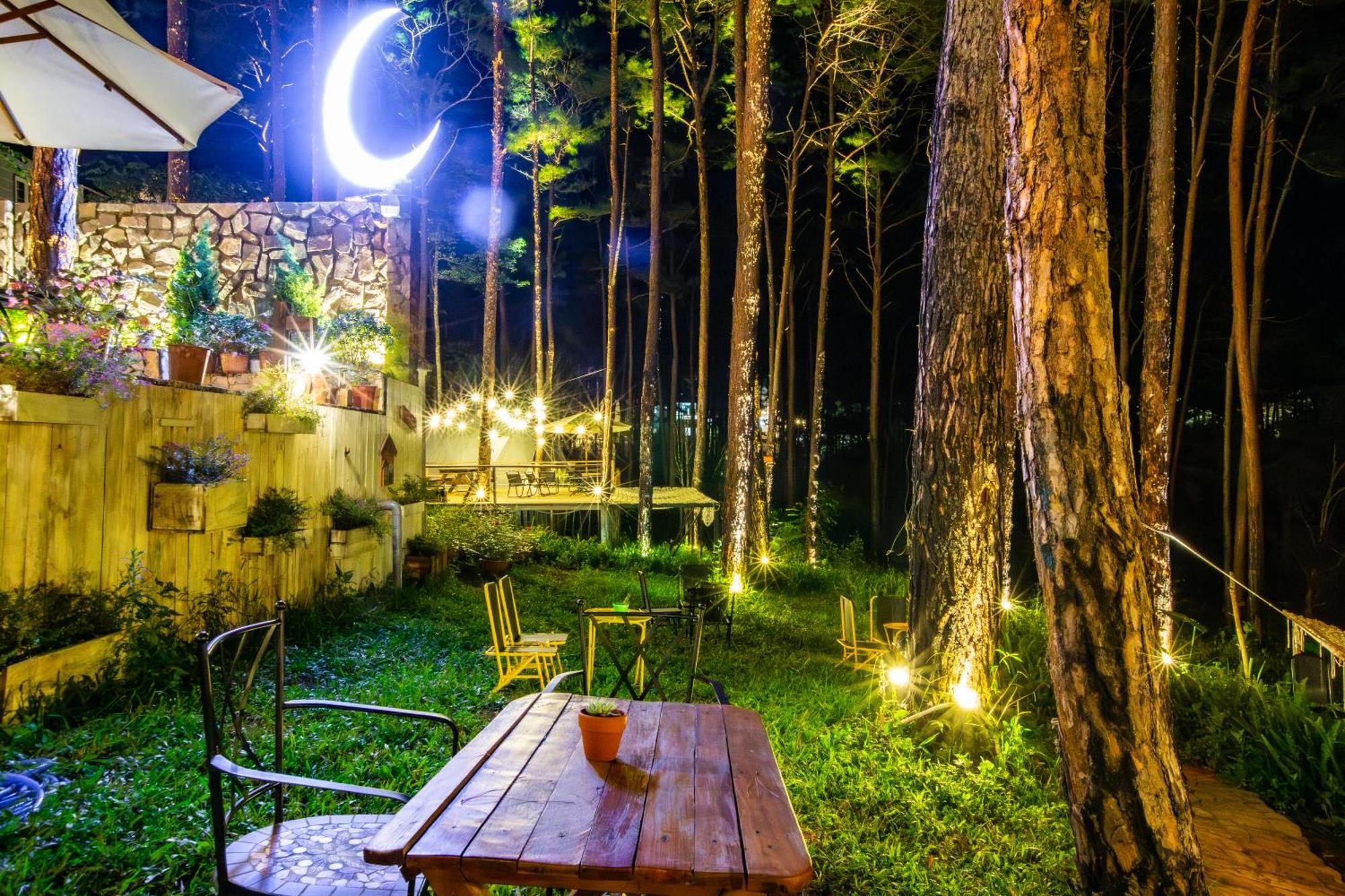 De Vivre Homestay Mang Den Kon Von Kla エクステリア 写真